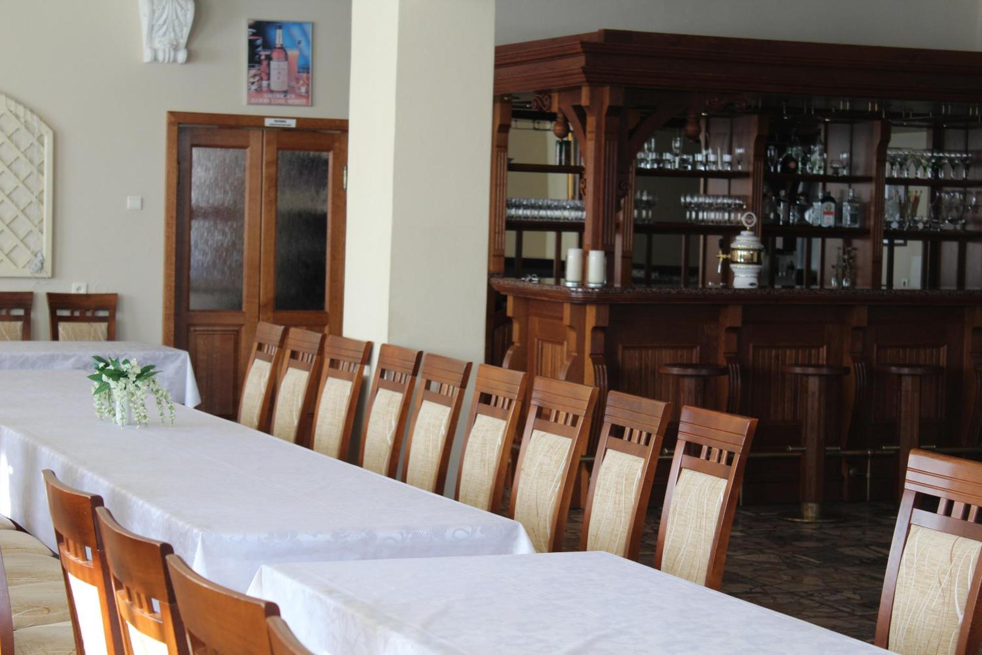 Penzion Lucs Heľpa Esterno foto