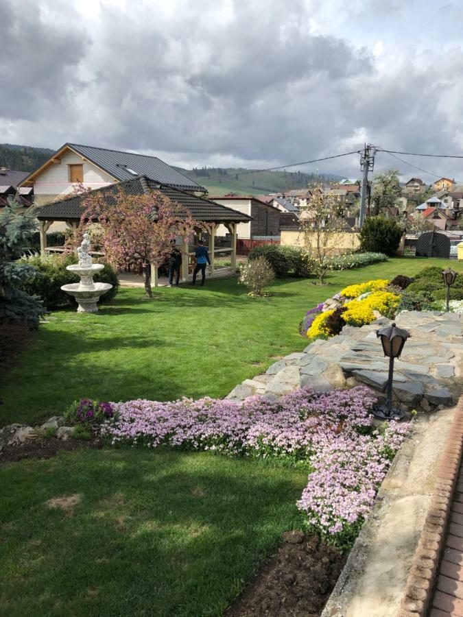 Penzion Lucs Heľpa Esterno foto